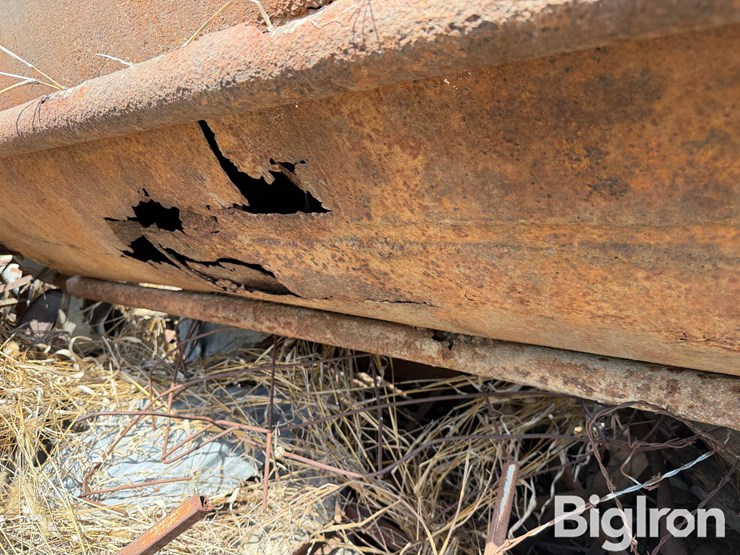 farm-scrap-metal-pile-image-20