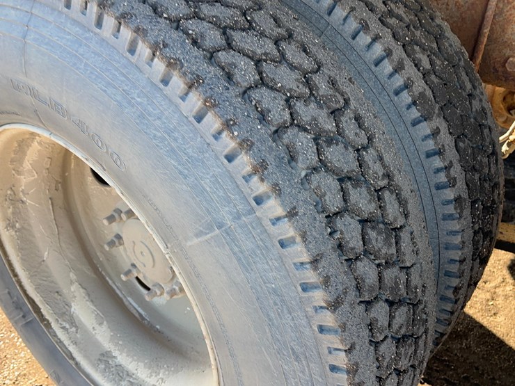 2004-caterpillar-c12-image-47