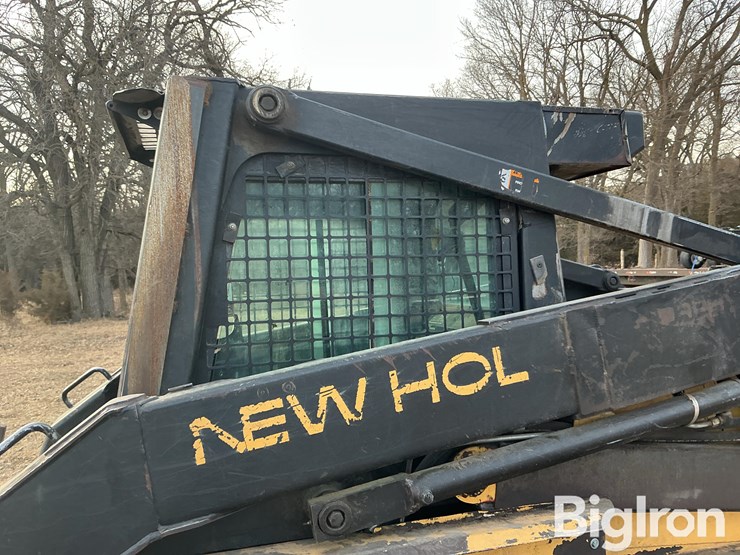 new-holland-lx885-image-18