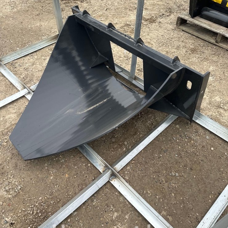 SKID STEER TREE DIGGER