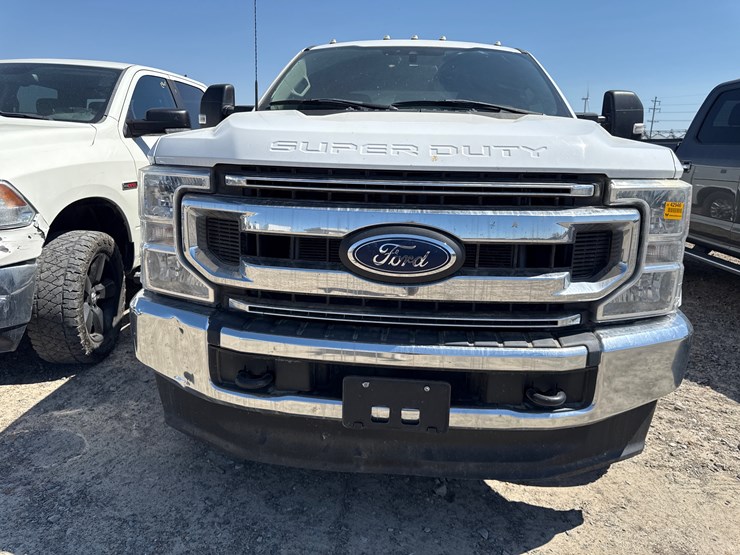 2022-ford-f250-image-14