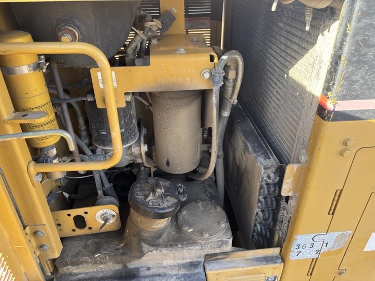 2006-caterpillar-143h-motor-grader-image-60