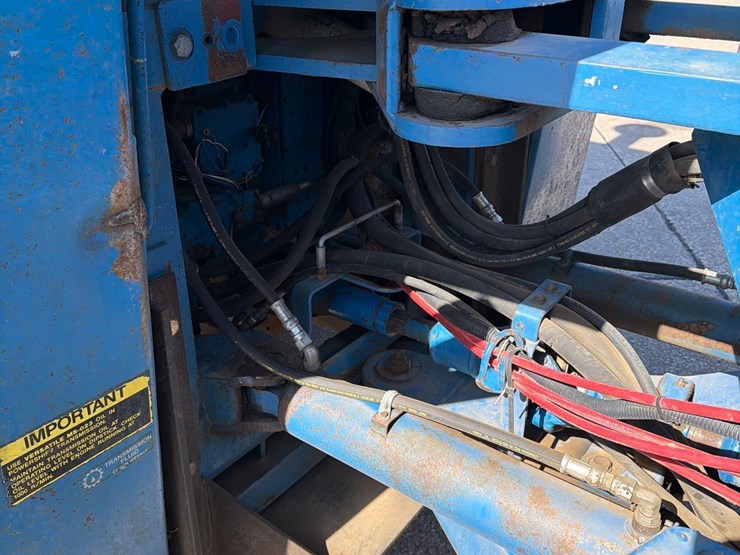 1990-versatile-946-image-39