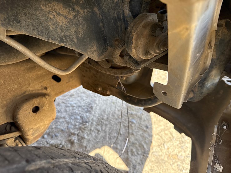 #5349-•-inop-2005-chevrolet-avalanche-pickup-3gnec12z25g286152-image-33