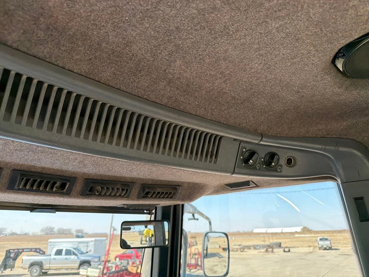 1998-new-holland-8970-image-43