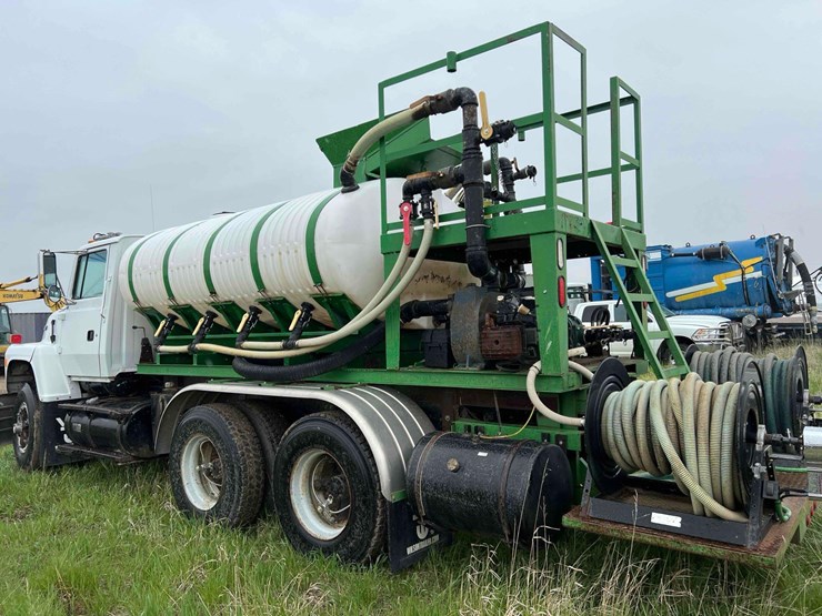 1995-ford-l8000-image-7