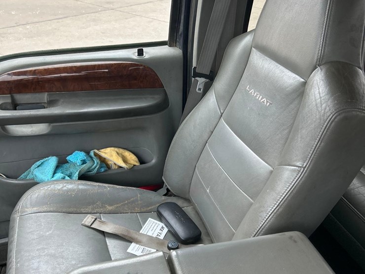 2003-ford-f250-image-32