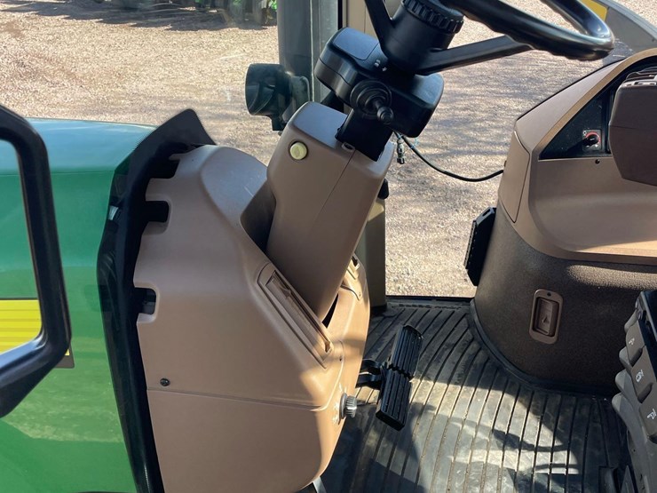 2004-john-deere-8120-image-32