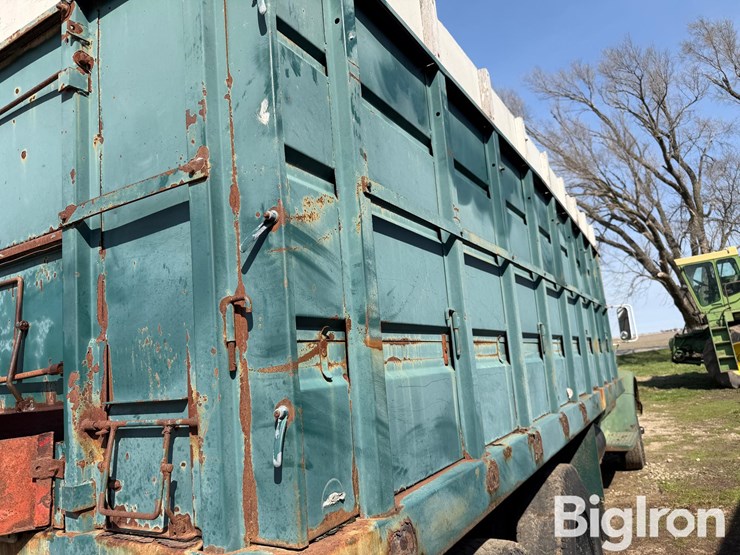 1968-chevrolet-c60-image-13