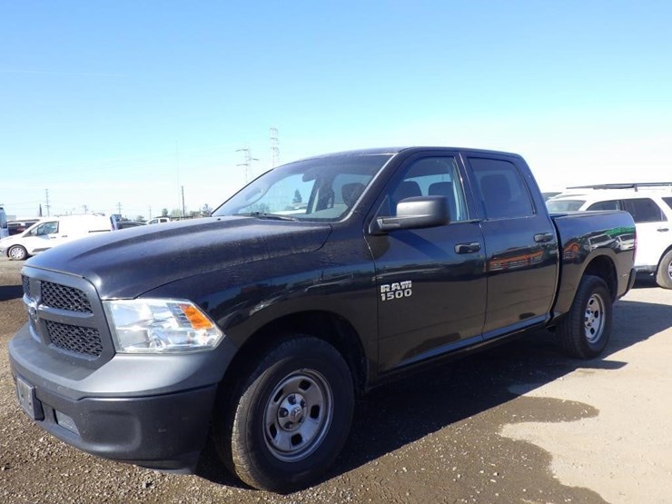 2016-dodge-1500-image-1