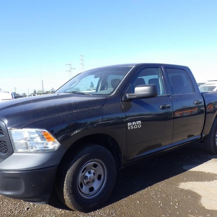 2016 DODGE 1500