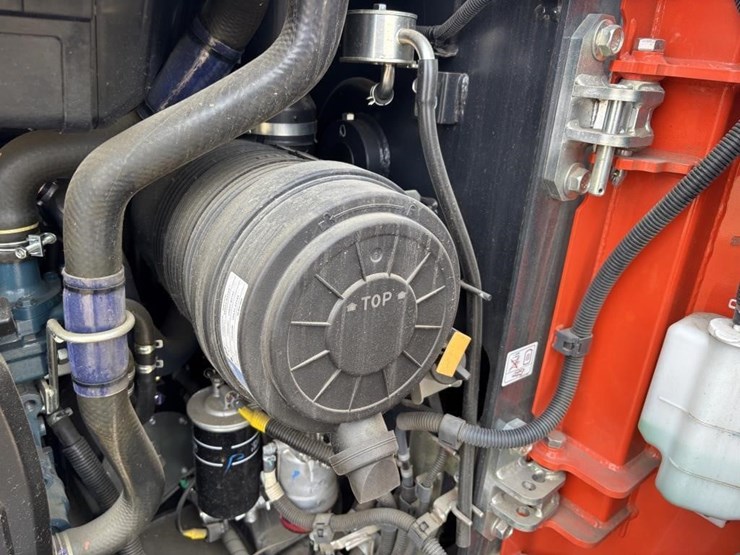 2024-kubota-svl75-3-image-33