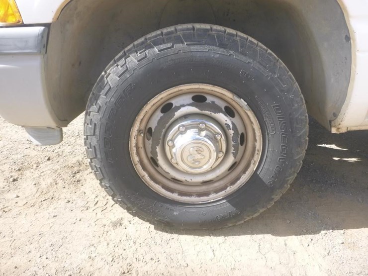 2001-dodge-ram-2500-image-13