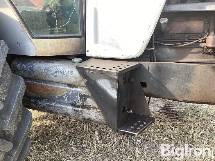 1979-white-2-105-image-16