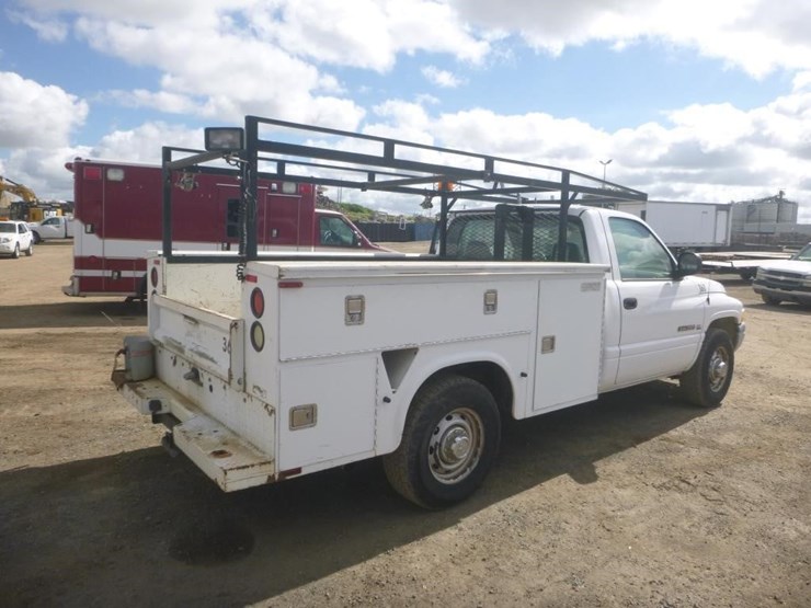 2001-dodge-ram-2500-image-3