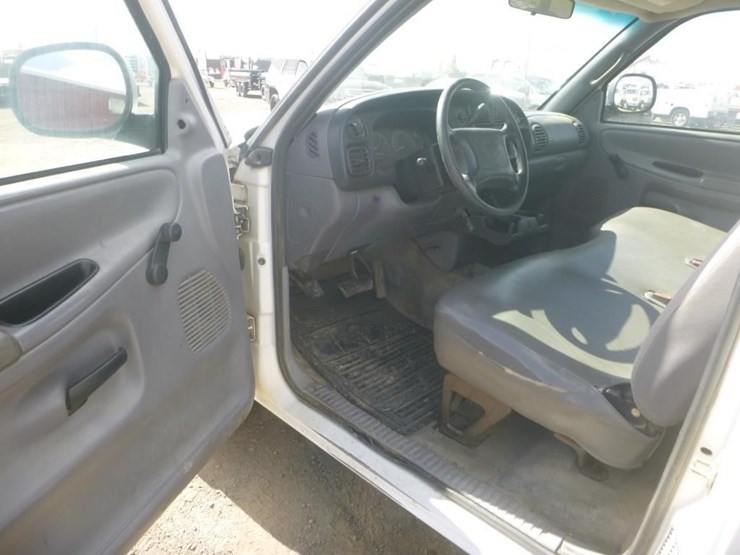 2001-dodge-ram-2500-image-7