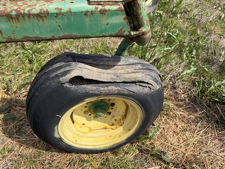 john-deere-12-image-6