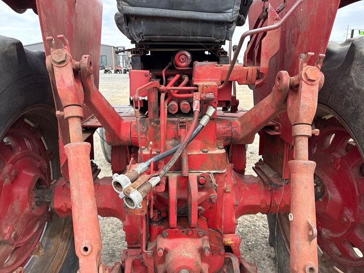 international-1400-image-23