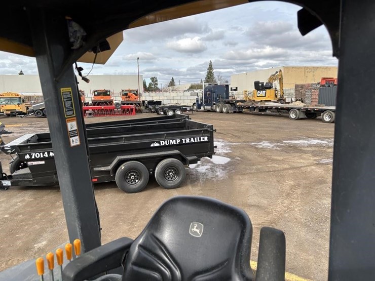 2017-deere-210lep-image-23