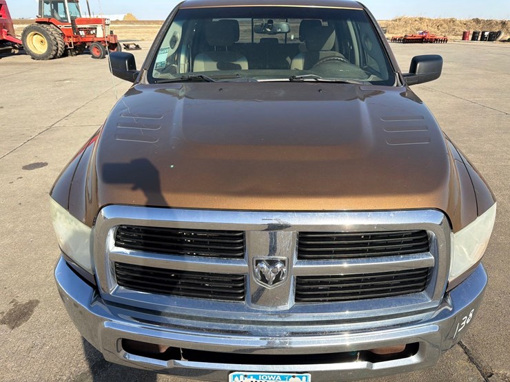 2011-dodge-ram-2500-image-23