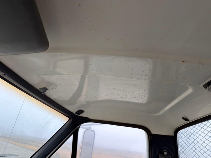 1990-ford-f700-image-46