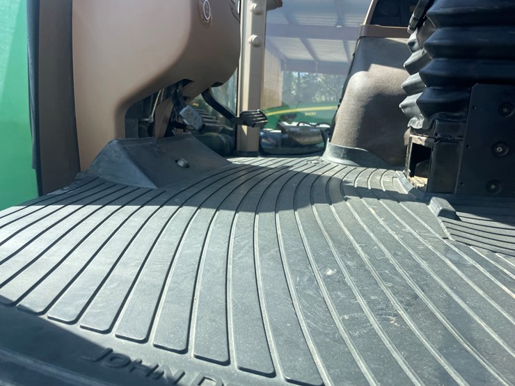 2011-john-deere-9430-image-34