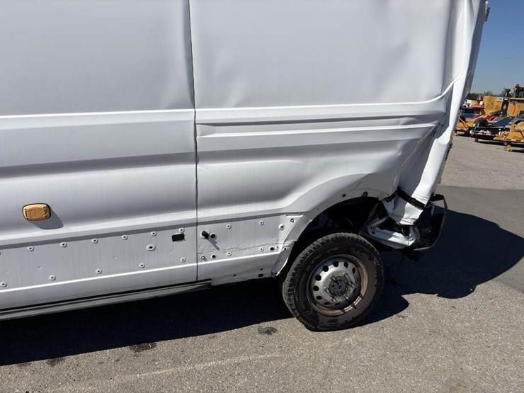 2022-ford-transit-image-7