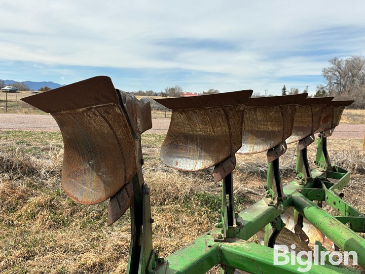 oliver-6342-image-12