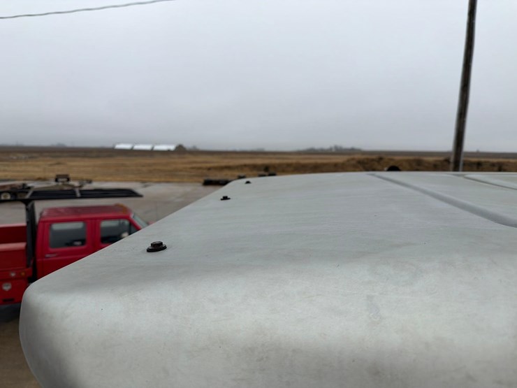 agco-white-6145-image-63