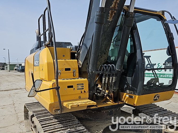 deere-160g-lc-image-14