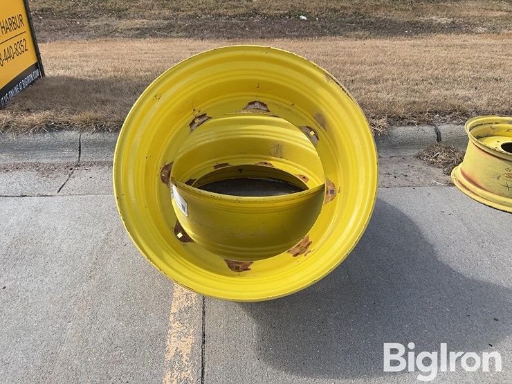 john-deere-8-image-2