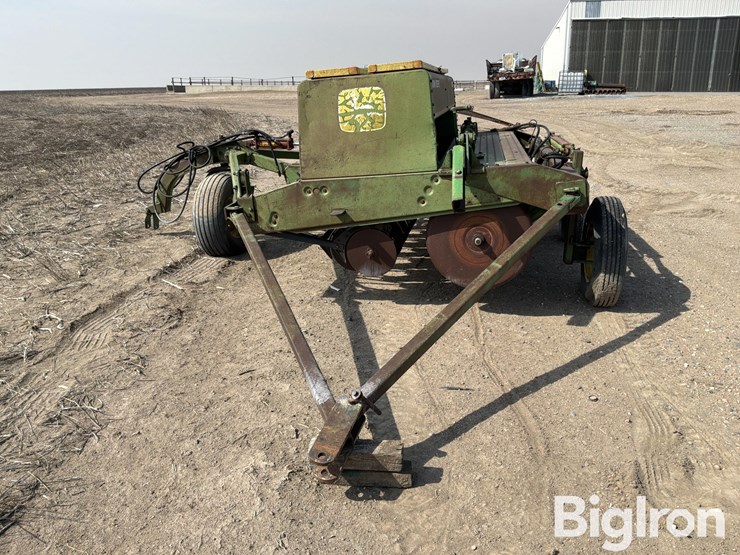 john-deere-9300-image-8