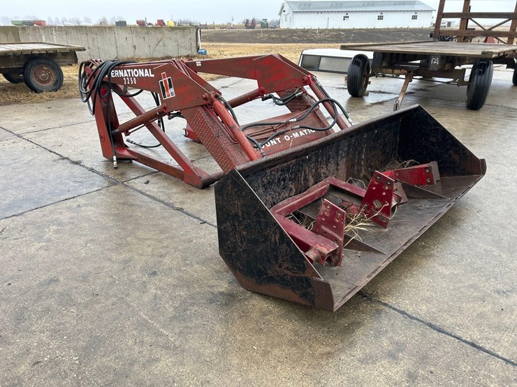 international-2250-image-1