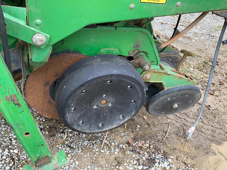 john-deere-7240-image-38