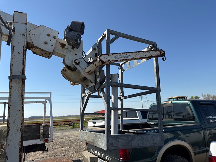 2007-ford-f550-image-14