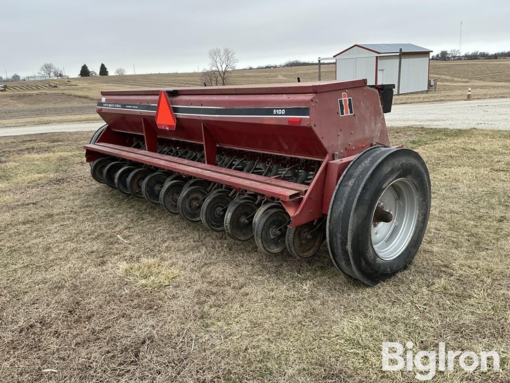 international-5100-image-5