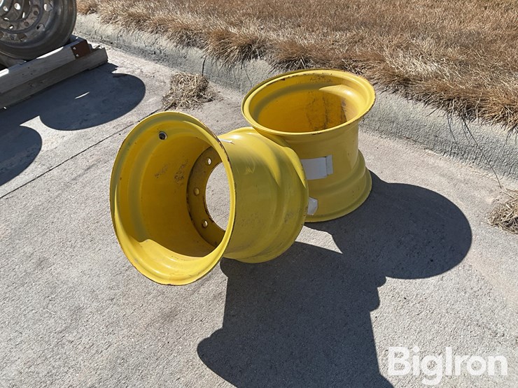 john-deere-8-image-1