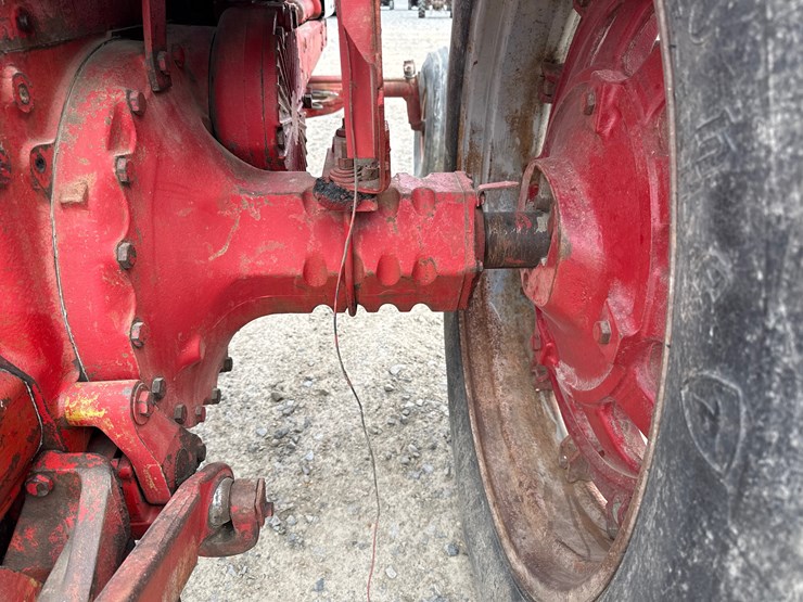 international-1400-image-27