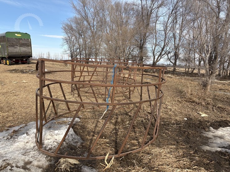unknown-round-bale-feeder-image-3