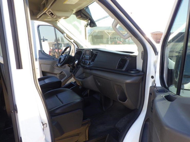 2020-ford-transit-image-6