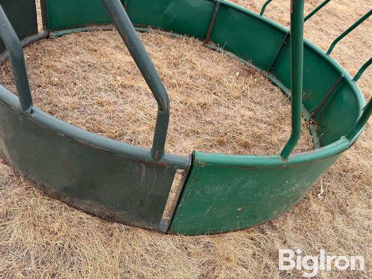 round-bale-feeder-image-16