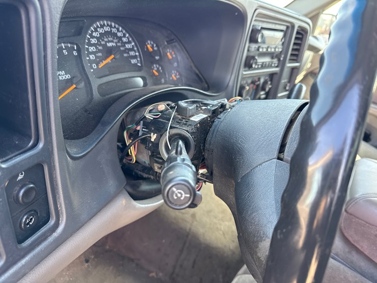 #5349-•-inop-2005-chevrolet-avalanche-pickup-3gnec12z25g286152-image-46