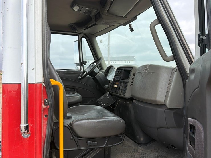 2014-international-4000-image-24