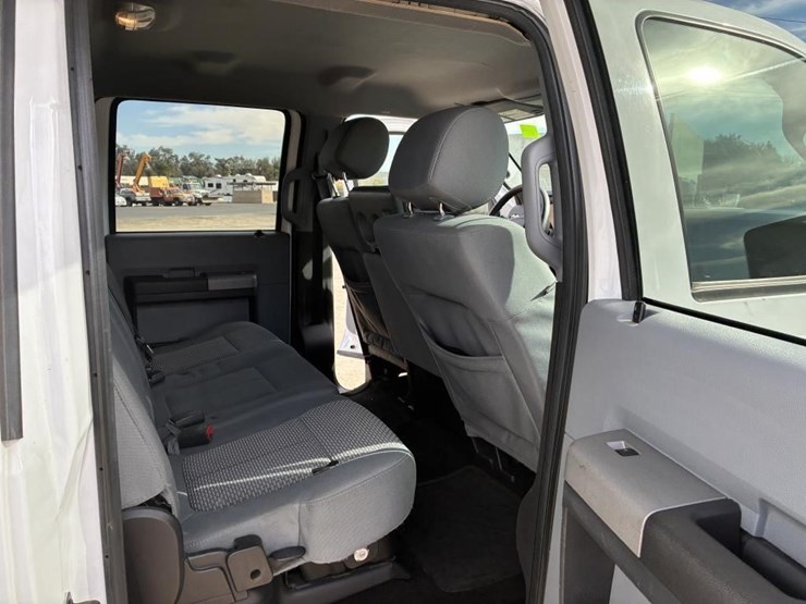 2016-ford-f550-xlt-image-13