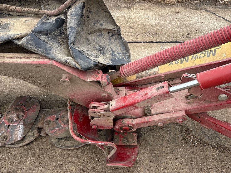 2014-new-holland-h6740-image-7