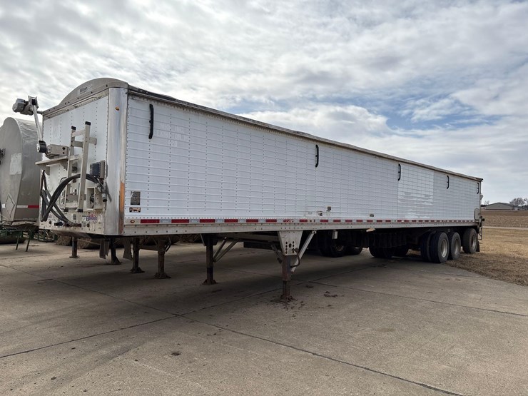 2014-wilson-grain-trailer-image-1