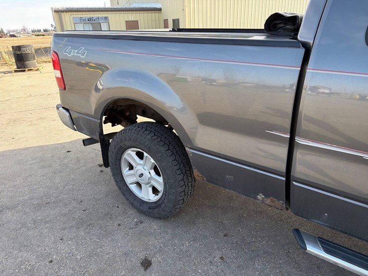 2004-ford-f150-image-14