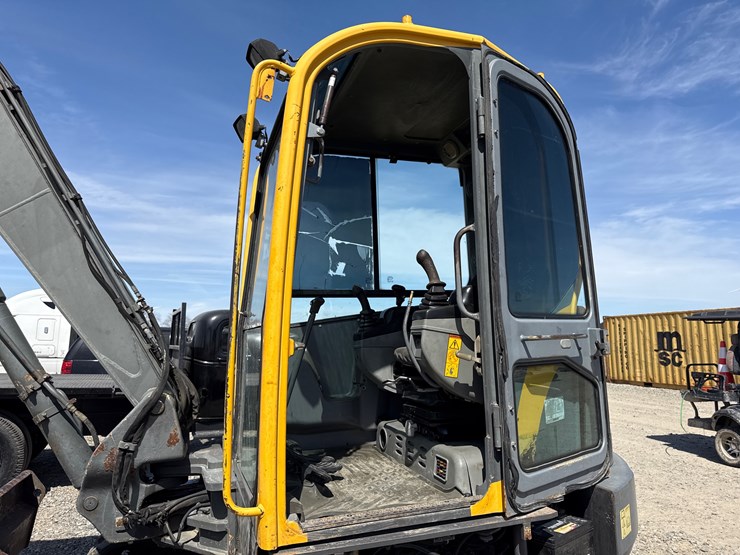 volvo-ecr88-image-34