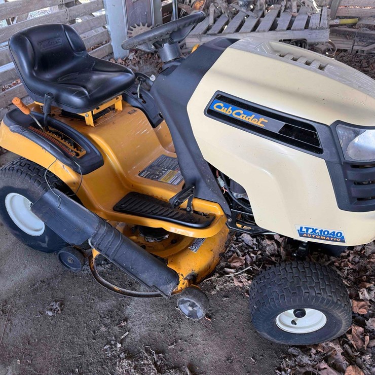 CUB CADET LTX1040