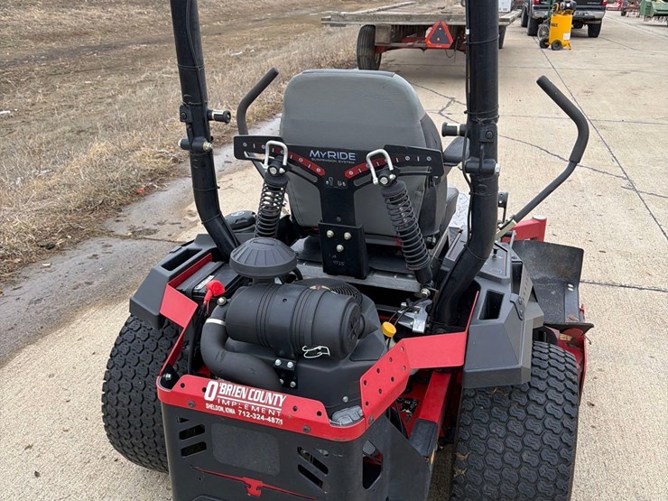 2019-toro-zero-turn-lawnmower-image-19